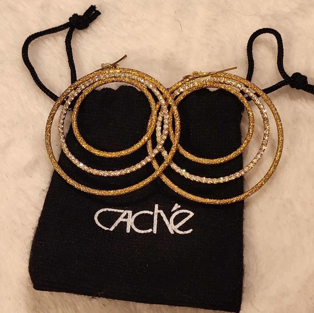 NEW! Vintage Cache Hoop Earrings